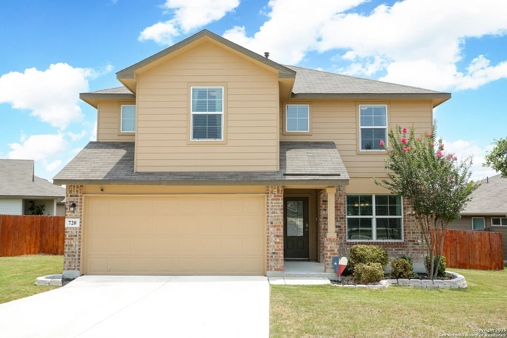 Unit for sale at 720 Red Crossbill, San Antonio, TX 78253