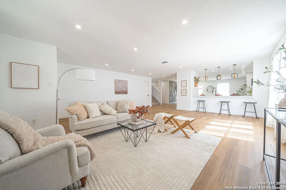 Unit for sale at 206 Shadbush, San Antonio, TX 78245