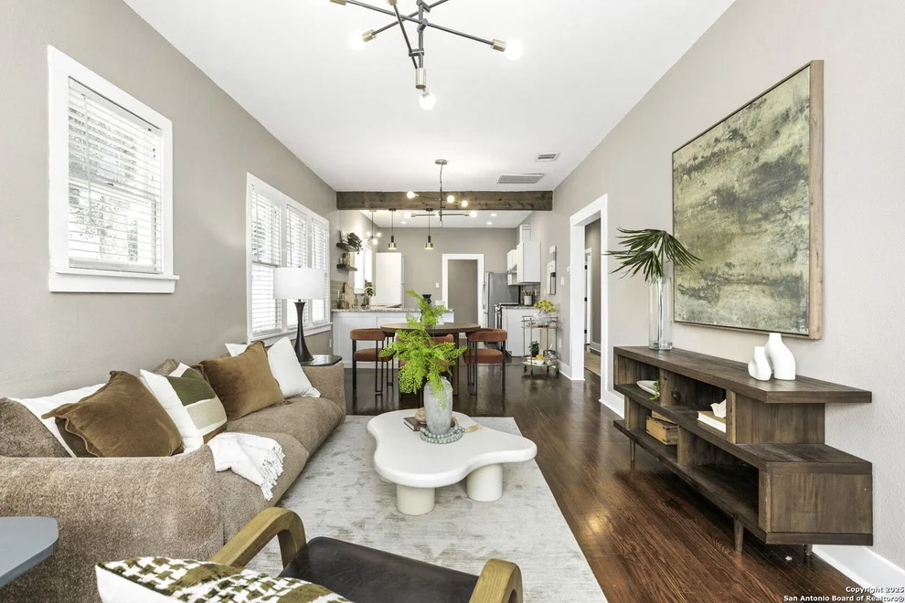Unit for sale at 353 E Woodlawn Ave, San Antonio, TX 78212