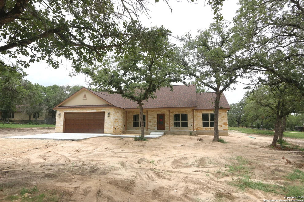 Unit for sale at 819 Shady Grove Lane, Adkins, TX 78101