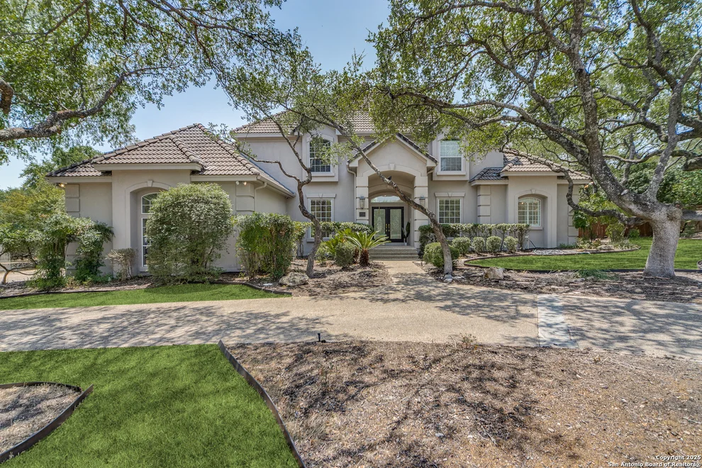Unit for sale at 210 Switch Oak, Shavano Park, TX 78230