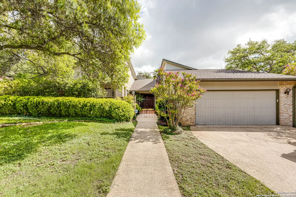 Unit for sale at 3515 Hunters Dawn, San Antonio, TX 78230