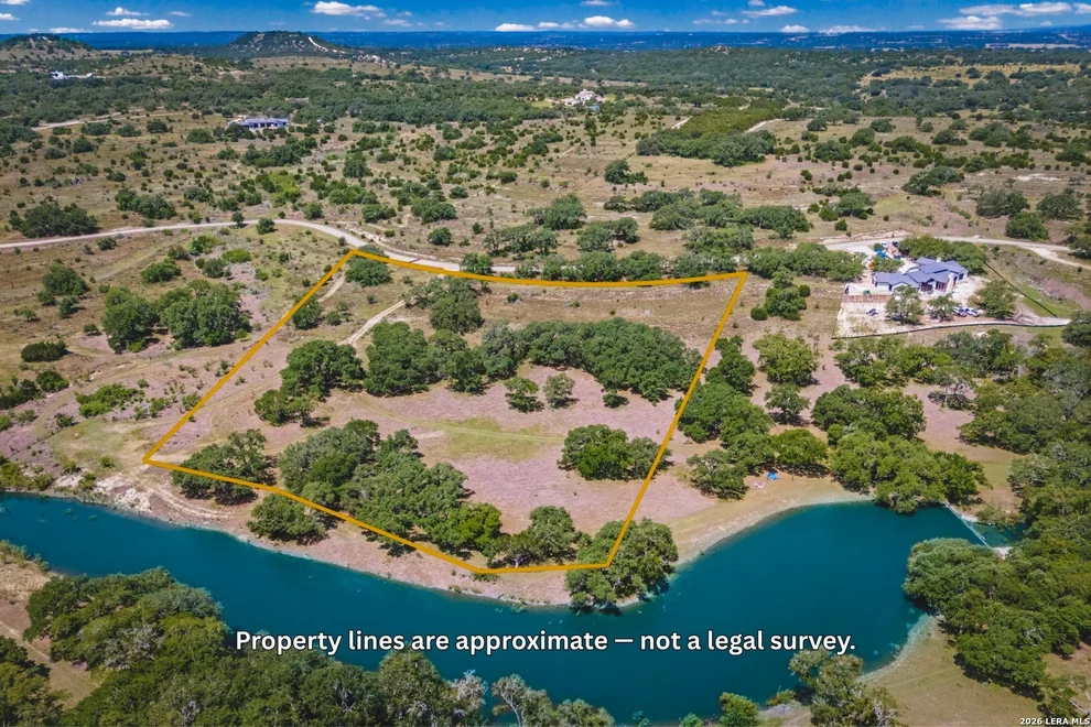 Unit for sale at 1364 N WALNUT SPRINGS RD, Johnson City, TX 78636