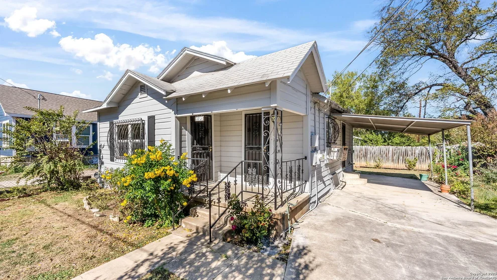 Unit for sale at 2719 Chihuahua, San Antonio, TX 78207