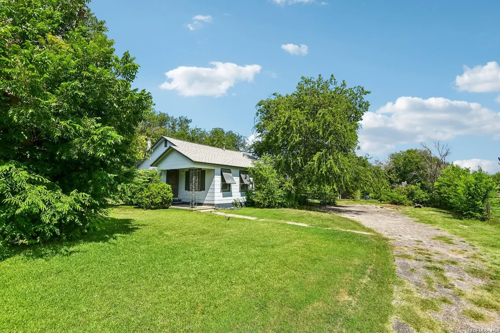 Unit for sale at 431 W Quill Dr, San Antonio, TX 78228