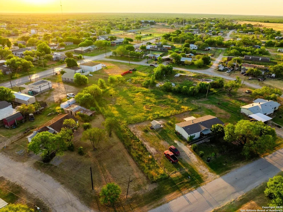 Unit for sale at 83 COUSER BLVD, Charlotte, TX 78011