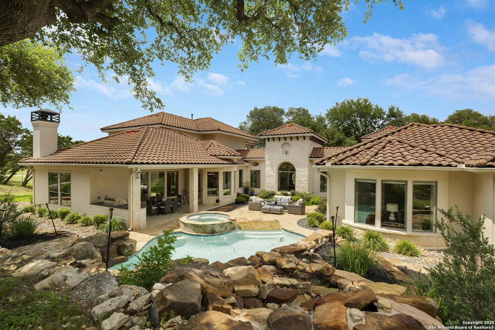 Unit for sale at 170 Riverwood, Boerne, TX 78006