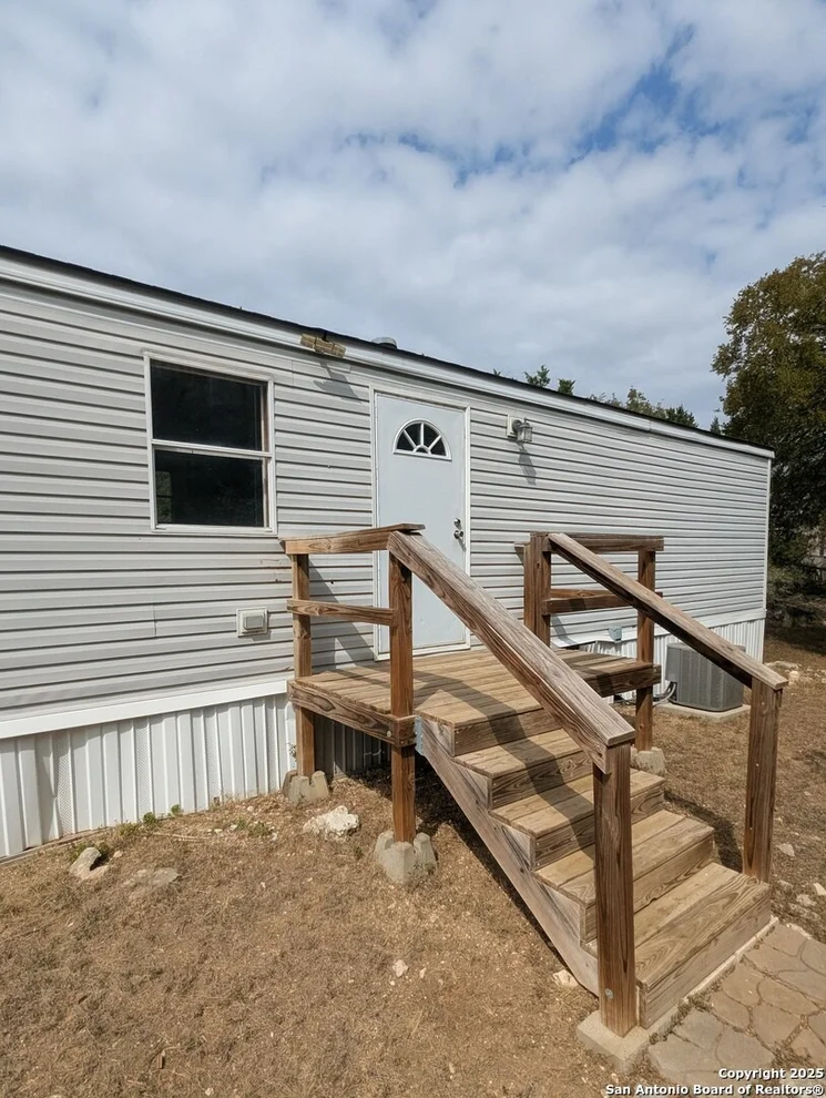 Unit for sale at 776 Buckingham, Canyon Lake, TX 78133