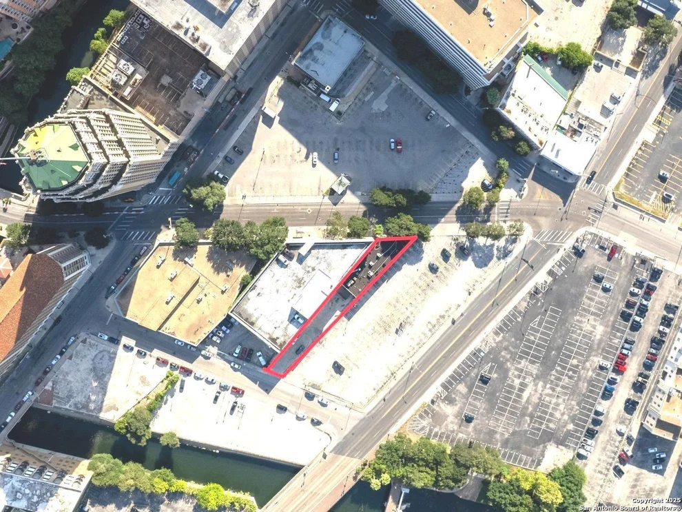 Unit for sale at 425 -427 S St Marys, San Antonio, TX 78205