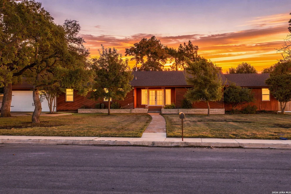 Unit for sale at 1106 W MAIN ST, Kerrville, TX 78028