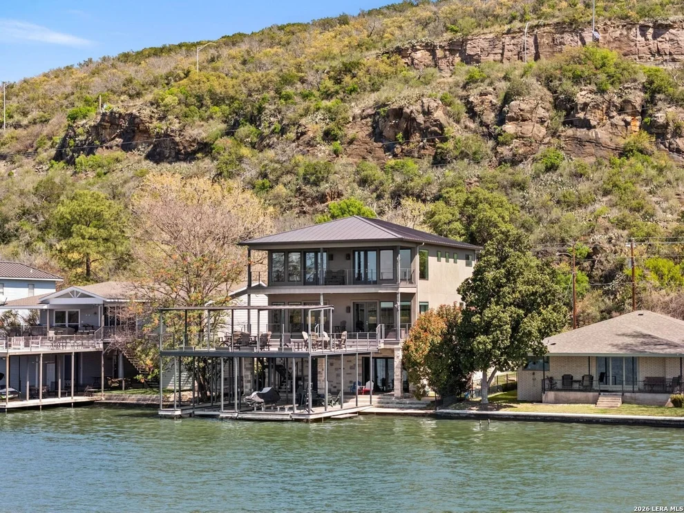 Unit for sale at 926 Scenic, Kingsland, TX 78639
