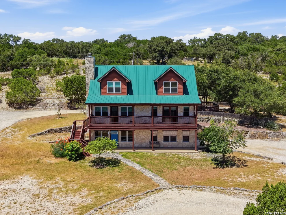 Unit for sale at 412 Bear Springs Trl, Pipe Creek, TX 78063