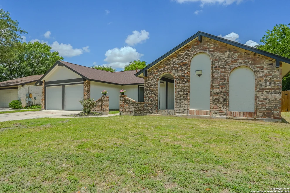 Unit for sale at 6707 Lake Cliff, San Antonio, TX 78244