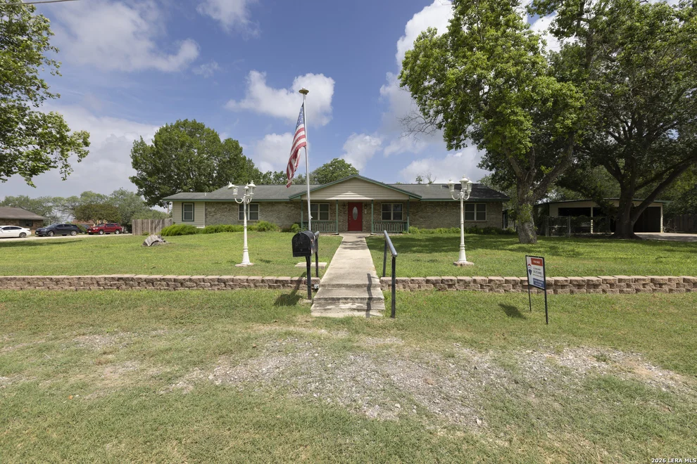 Unit for sale at 601 POPLAR ST, Jourdanton, TX 78026