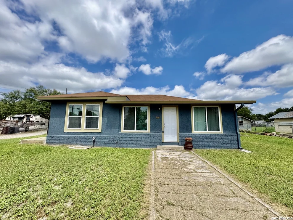 Unit for sale at 103 S Sweeney, Brackettville, TX 78832