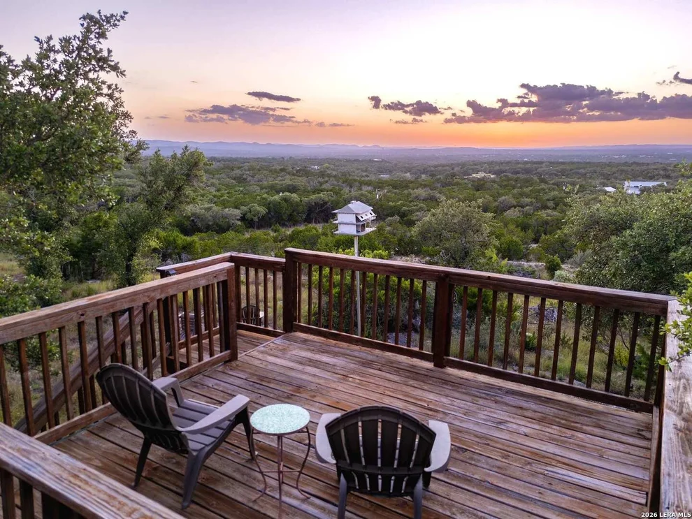 Unit for sale at 292 Phillip Dr, Pipe Creek, TX 78063