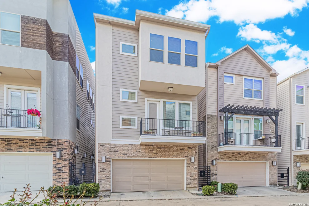 Unit for sale at 3839 Harry Wurzbach Rd #10, San Antonio, TX 78209