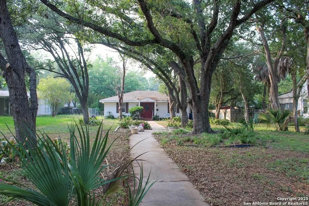 Unit for sale at 303 E HEFFERMAN, Beeville, TX 78102
