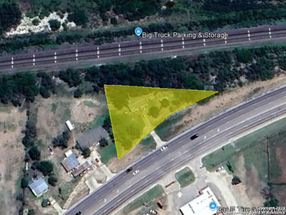 Unit for sale at 2806 Us Highway 90, Hondo, TX 78861