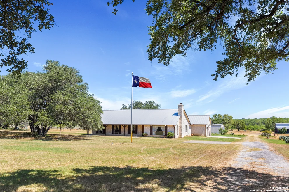 Unit for sale at 4010 Fm 2200, Moore, TX 78057