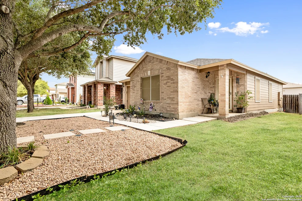 Unit for sale at 7814 Artesian Farm, San Antonio, TX 78239