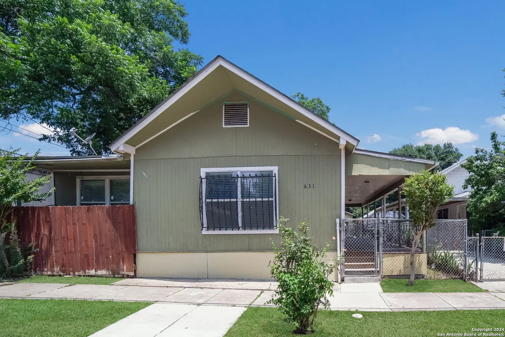 Unit for sale at 631 E MISTLETOE AVE, San Antonio, TX 78212