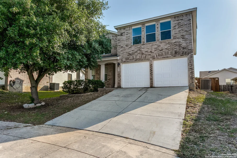 Unit for sale at 9730 Bowsprit Pier, Converse, TX 78109