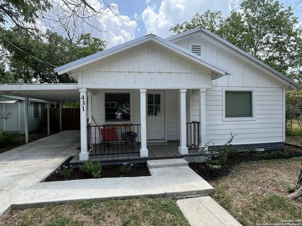 Unit for sale at 431 Gravel, Seguin, TX 78155