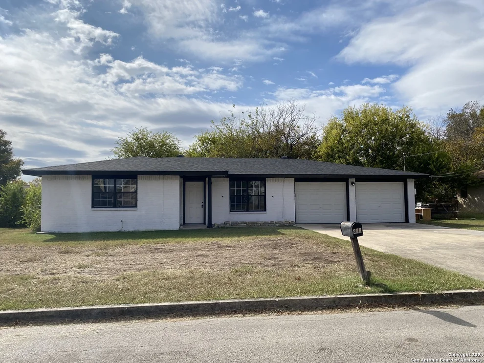 Unit for sale at 250 SKYVIEW AVE, New Braunfels, TX 78130