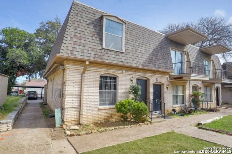 Unit for sale at 170 De Chantle, San Antonio, TX 78201