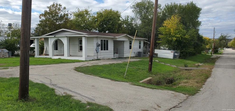 Unit for sale at 1806 Business 35 South, New Braunfels, TX 78130