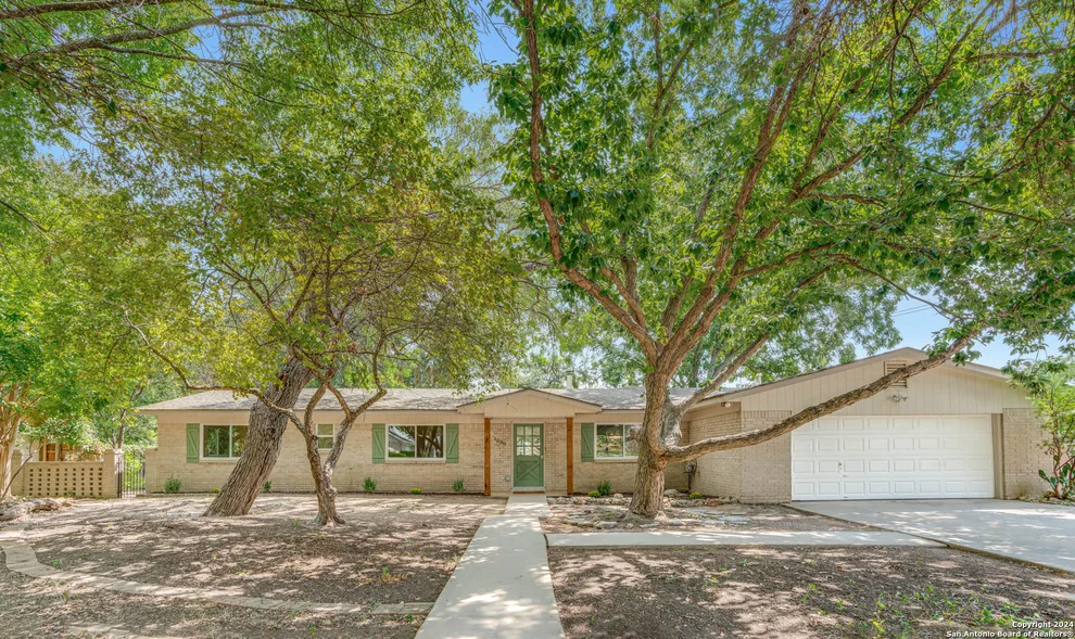 Unit for sale at 1238 E COMMON ST, New Braunfels, TX 78130