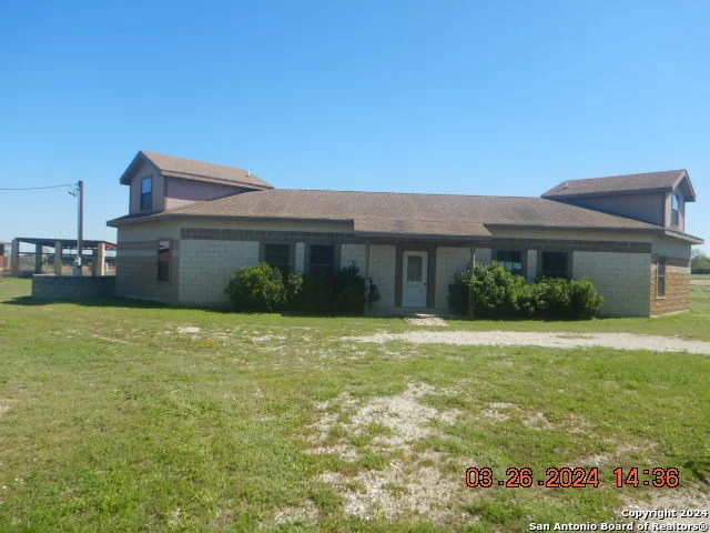 Unit for sale at 272 County Road 341, La Vernia, TX 78121