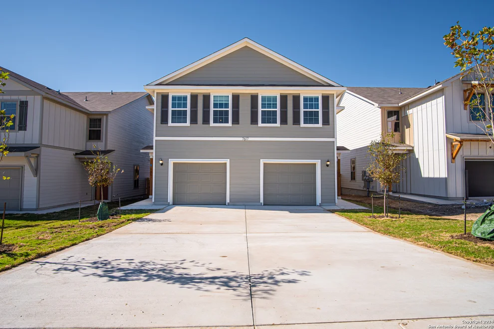 Unit for sale at 7608 Briarwood Pass, San Antonio, TX 78252