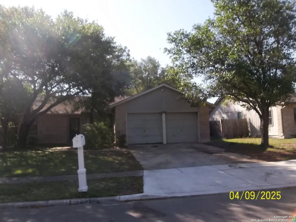 Unit for sale at 13910 Crested Creek, San Antonio, TX 78217