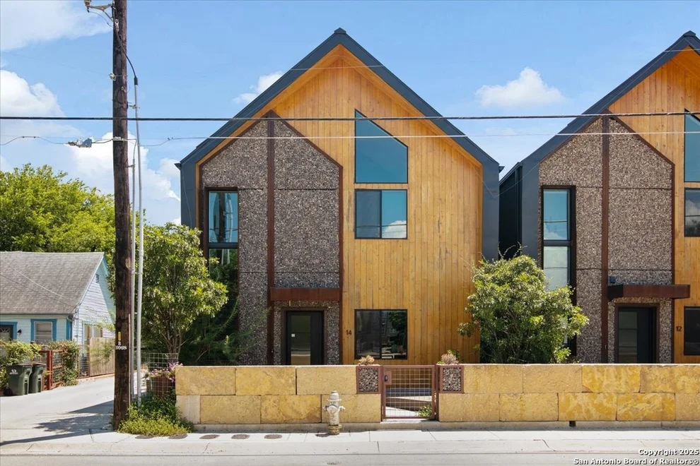 Unit for sale at 310 Clay St., Residence 14, San Antonio, TX 78204