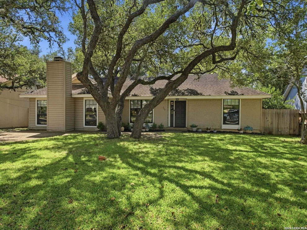 Unit for sale at 327 Deer Creek Dr, Boerne, TX 78006