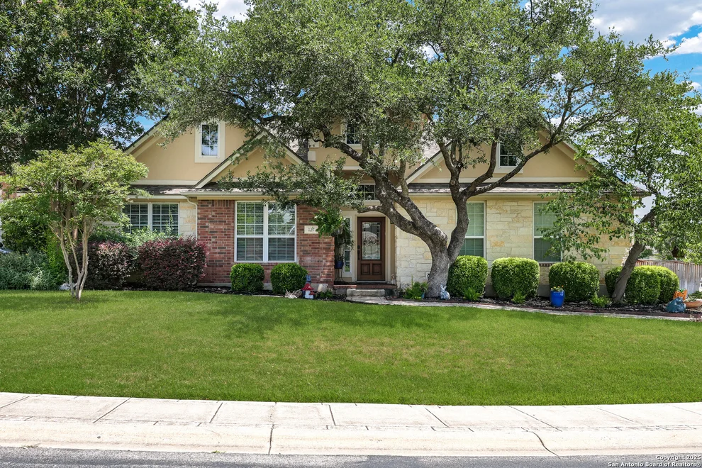Unit for sale at 1127 Olympic Club, San Antonio, TX 78240