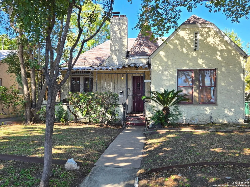 Unit for sale at 1643 Rosewood, San Antonio, TX 78201