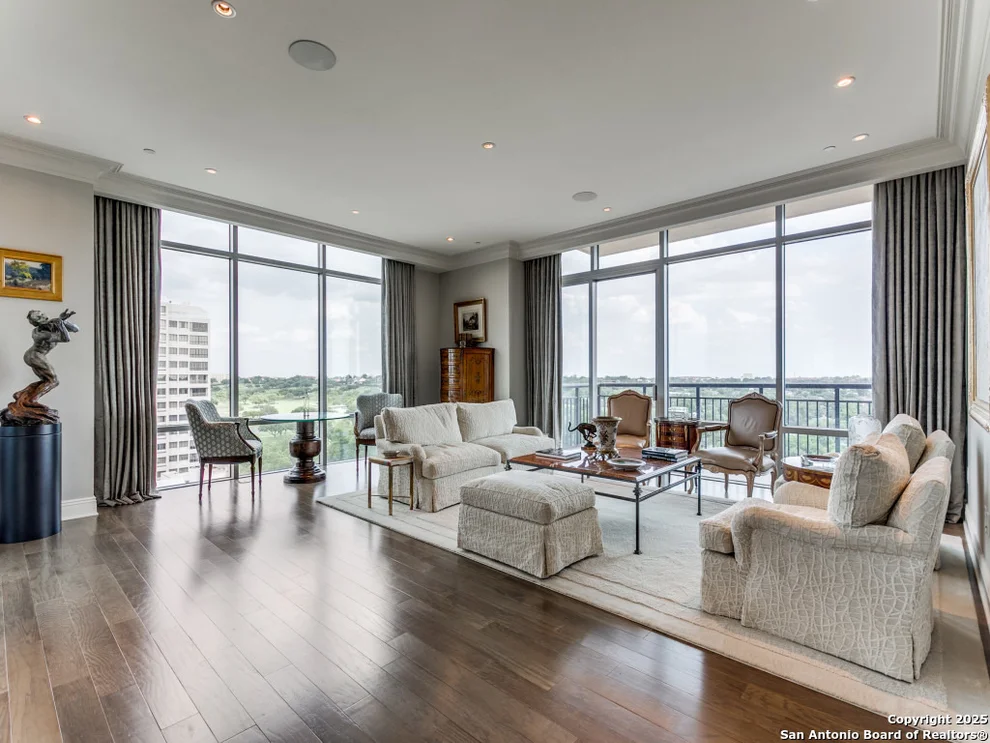 Unit for sale at 4242 Broadway, San Antonio, TX 78209