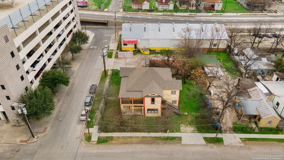 Unit for sale at 125 N San Marcos, San Antonio, TX 78207