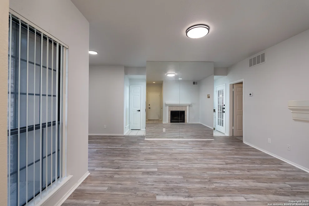 Unit for sale at 11839 Parliament, San Antonio, TX 78216