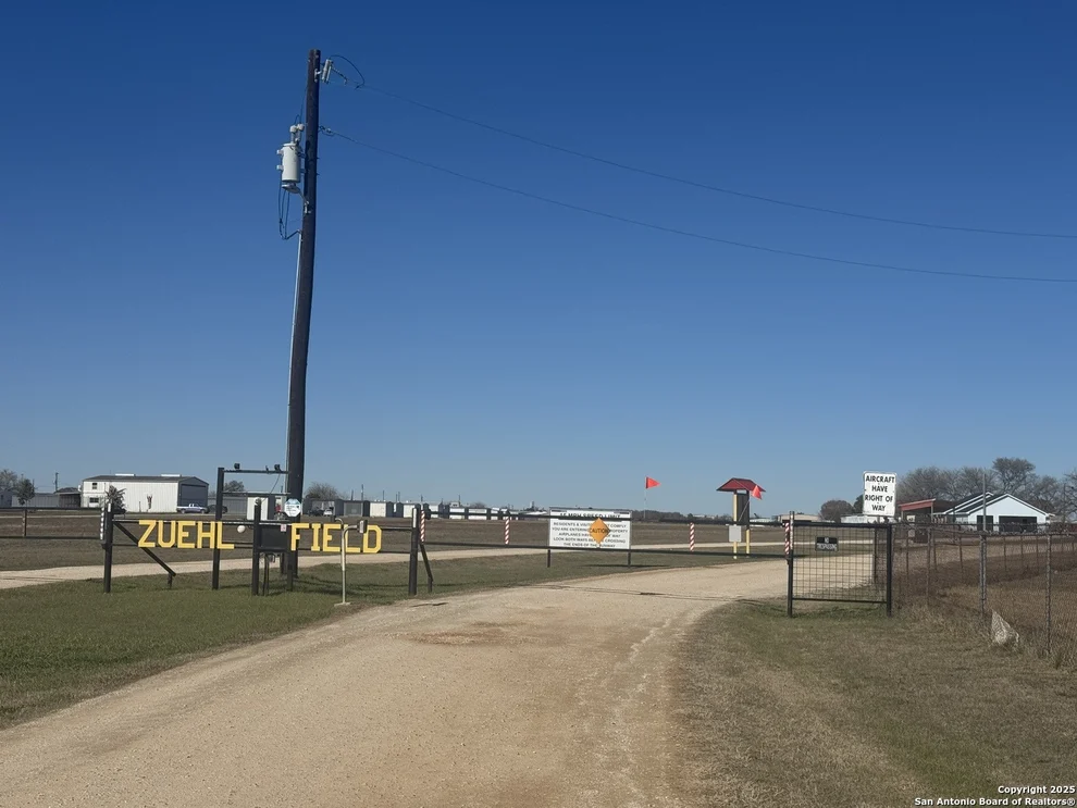 Unit for sale at 236 Vagabond, Marion, TX 78124