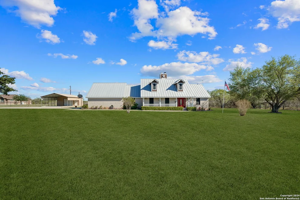 Unit for sale at 136 Country Place, Adkins, TX 78101