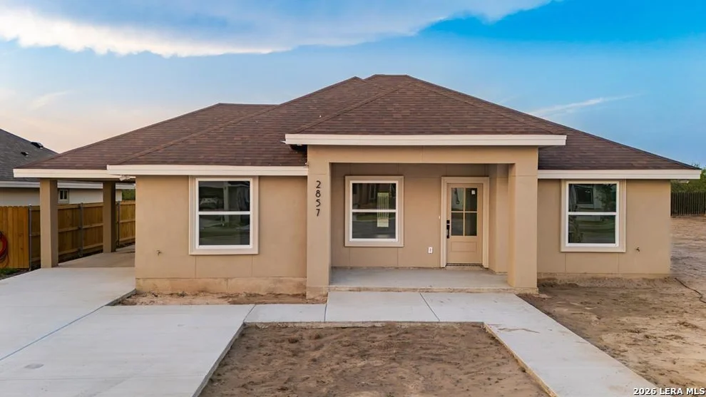 Unit for sale at 2857 Garden view Dr., Eagle Pass, TX 78852