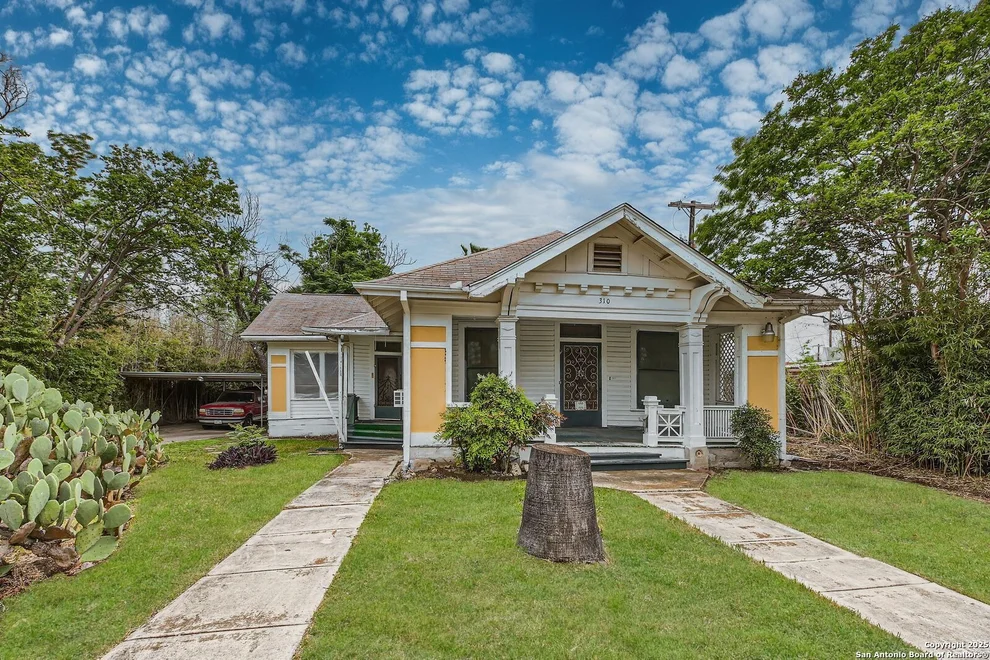 Unit for sale at 310 E Locust Street, San Antonio, TX 78212