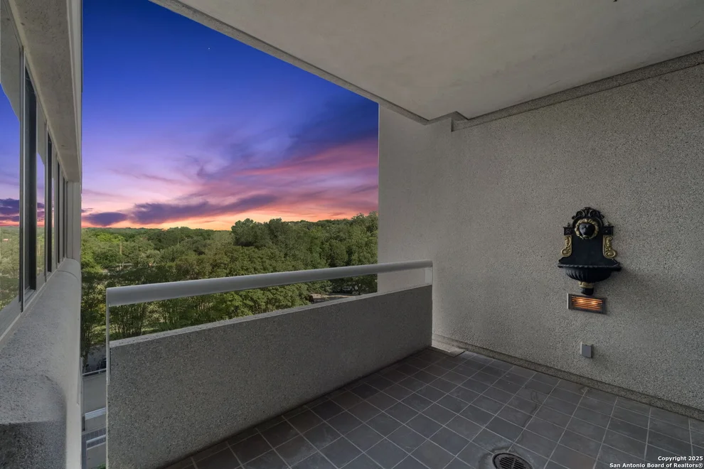Unit for sale at 200 Patterson, San Antonio, TX 78209