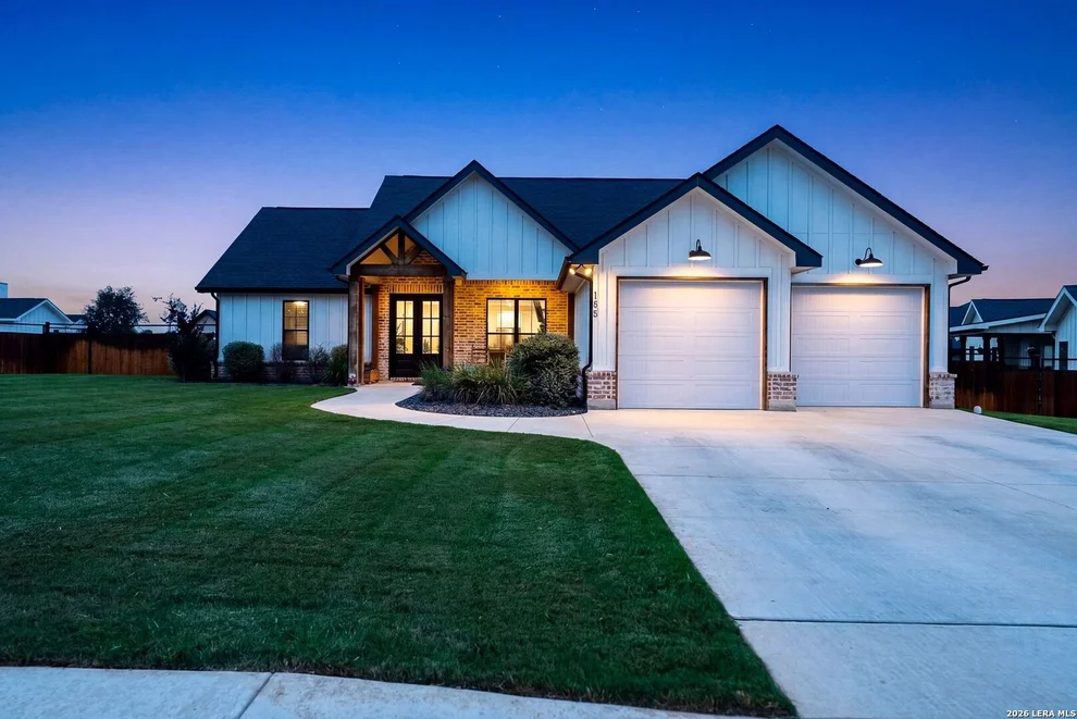 Unit for sale at 156 Woodbridge Dr, La Vernia, TX 78121