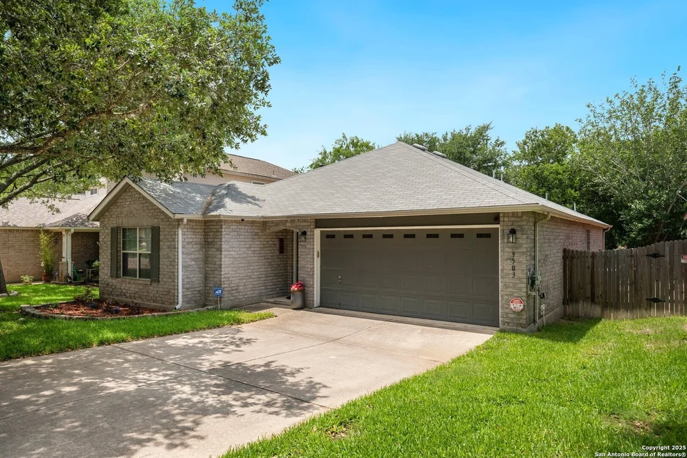 Unit for sale at 9503 Kirk Pond, San Antonio, TX 78240