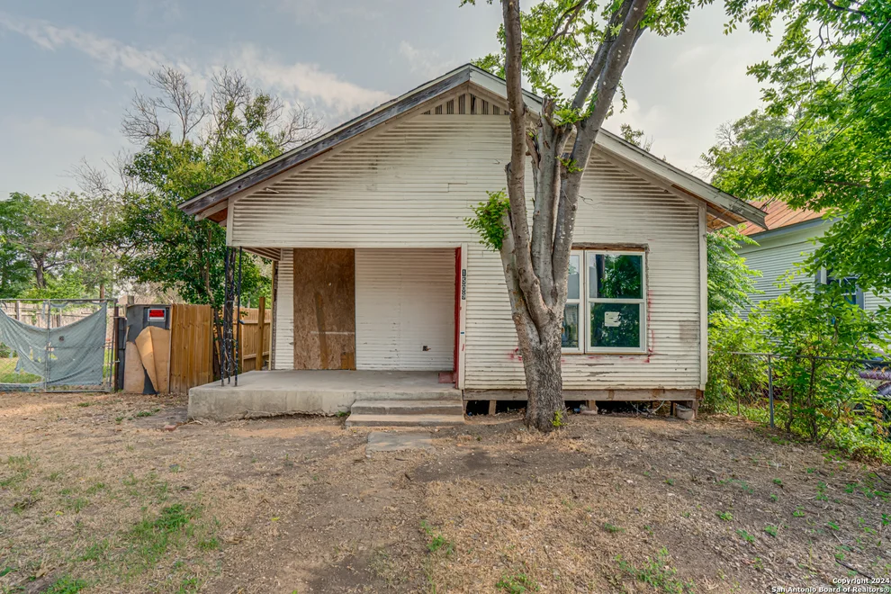 Unit for sale at 1509 BURNET ST, San Antonio, TX 78202